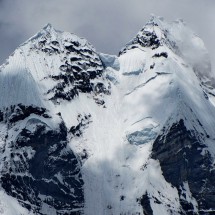 The summits of Nevado Jirishanca